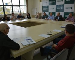  Reuni&atilde;o foi conduzida pelo presidente da expo-feira Josias Mascarello e pelo coordenador geral Marcio Ernani Sander, com a participa&ccedil;&atilde;o do vice-presidente &Eacute;lio Cella, membros da CCO e das comiss&otilde;es setoriais, juntamente com o administrador do parque Wilson Lobo.
