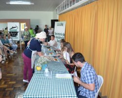 Projeto Receitas de Fam&iacute;lia realizado no ano passado com os Grupos de Mulheres