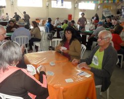 Atividades f&iacute;sicas na Cidade do Idoso