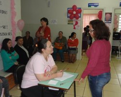 A&ccedil;&otilde;es do Outubro Rosa j&aacute; realizadas em Chapec&oacute;