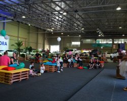 A companhia Cia de La Curva foi parte da programa&ccedil;&atilde;o infantil