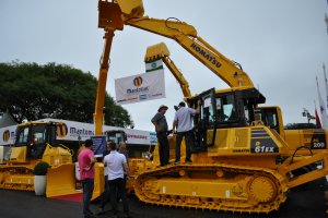 Impon&ecirc;ncia e neg&oacute;cios milion&aacute;rios