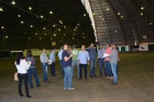 Comiss&atilde;o Central Organizadora inspeciona obras e servi&ccedil;os no parque da EFAPI
