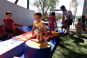 Projeto auxilia crian&ccedil;as no conhecimento gestual e corporal 