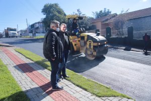 Equipe da Usina de Asfalto de Chapec&oacute; pavimentou cerca de 15 km em 2022