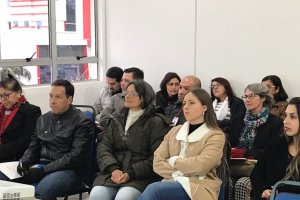 Artes&atilde;os participam de cursos de qualifica&ccedil;&atilde;o