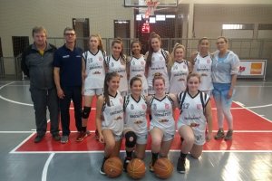 Chapec&oacute; vence no estadual sub-19 feminino de basquete
