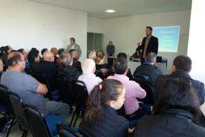 Curso para taxistas &eacute; realizado em Chapec&oacute;