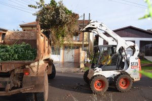 Coleta de Galhos chega na segunda semana em Chapec&oacute;