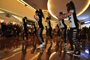 Vagas dispon&iacute;veis em cursos na Escola de Artes