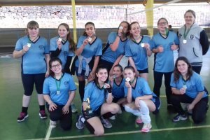 Jogos Escolares: v&ocirc;lei de Chapec&oacute; avan&ccedil;a para microrregional