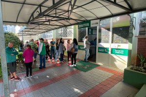 Emiss&atilde;o de carn&ecirc;s do IPTU ter&aacute; atendimento presencial neste s&aacute;bado