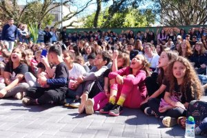 Festival de Teatro de Chapec&oacute; invade a cidade com pe&ccedil;as descentralizadas