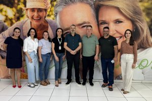 Comitiva de Conc&oacute;rdia conhece programa M&atilde;o Amiga e servi&ccedil;os de Sa&uacute;de Mental de Chapec&oacute; 