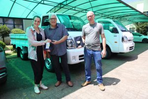 Prefeitura tem dois novos caminh&otilde;es para o programa &Aacute;gua Boa e recolhimento de res&iacute;duos