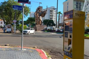 Novos parqu&iacute;metros entram em funcionamento em fevereiro