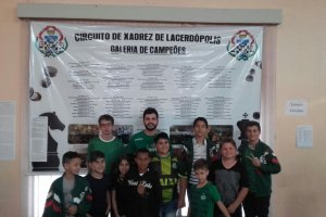 Chapec&oacute; conquista Circuito Oeste de Xadrez R&aacute;pido