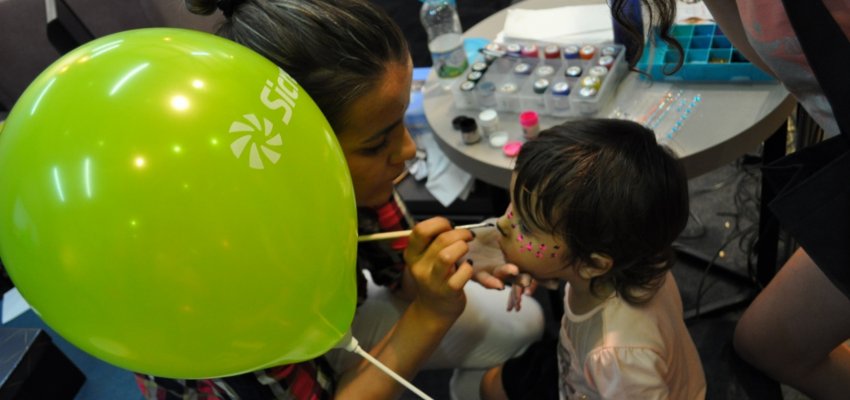 Sicredi sorteia quatro poupan&ccedil;as na Efapi 2017