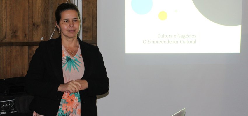 Semin&aacute;rio de Cultura e Economia segue neste fim de semana de EFAPI 2017