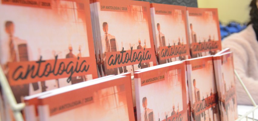 Lan&ccedil;amento de livro marca o Dia do Escritor