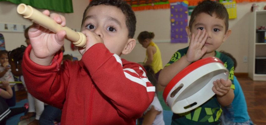 M&uacute;sica auxilia crian&ccedil;as a conviver em harmonia