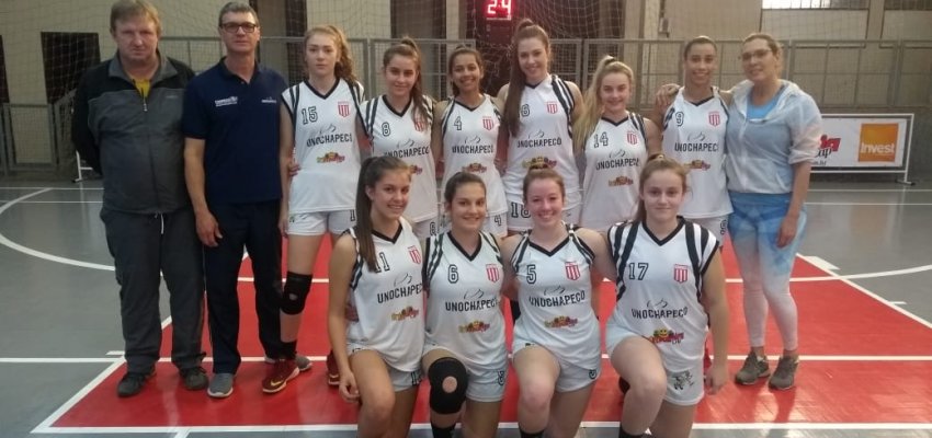 Chapec&oacute; vence no estadual sub-19 feminino de basquete