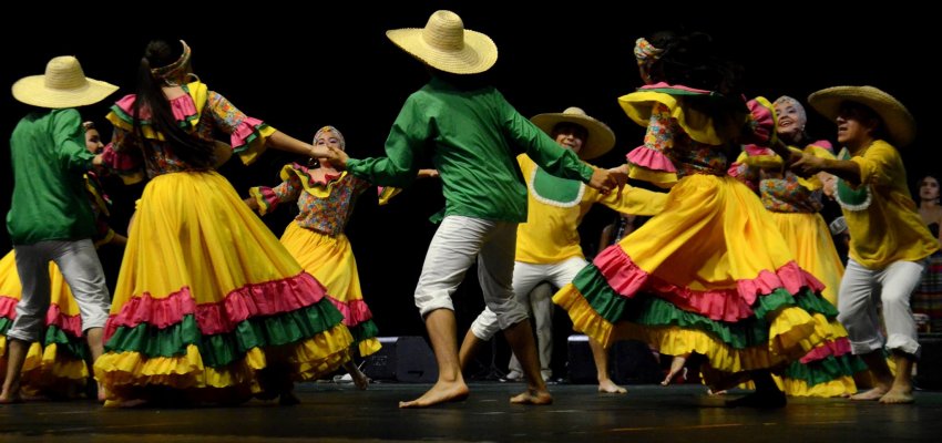 Inicia o Festival Dan&ccedil;a Chapec&oacute;