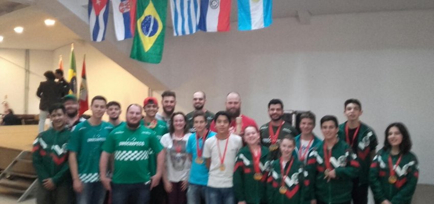 Atletas chapecoenses premiados Open Internacional de Xadrez