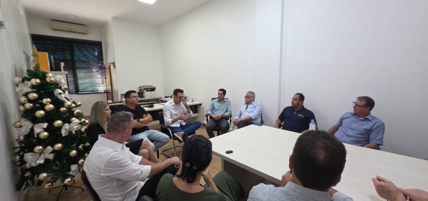 Prefeitura, Casan e vereadores realizam reuni&atilde;o para avaliar abastecimento