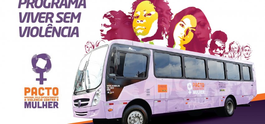 &Ocirc;nibus Lil&aacute;s chega a Chapec&oacute;