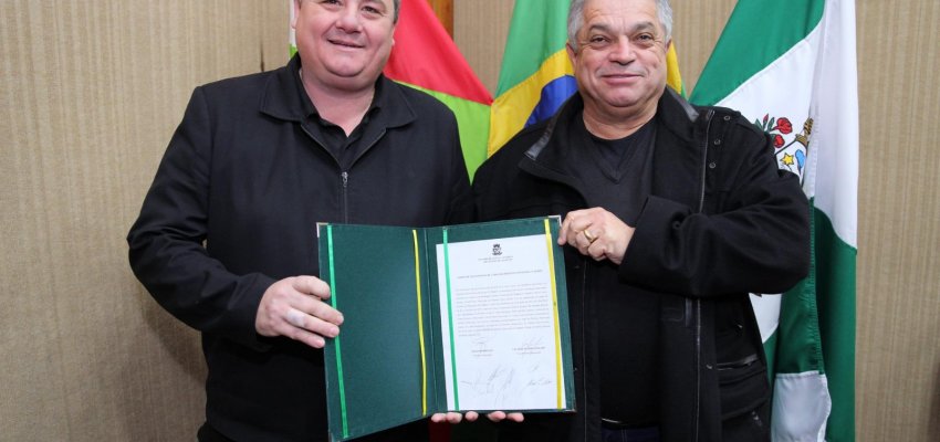 Valmor Junior Scolari assume temporariamente a Prefeitura de Chapec&oacute; 