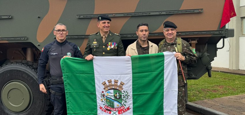 Chapec&oacute; &eacute; homenageada com batismo de blindado