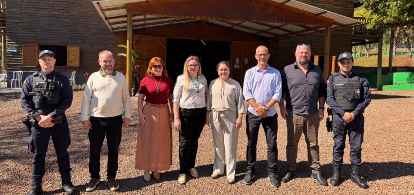 Programa M&atilde;o Amiga recebe visita de desembargadora