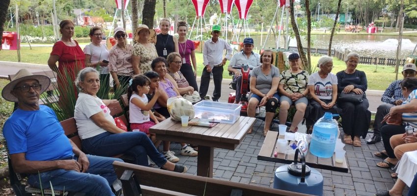 Usu&aacute;rios da Secretaria da Fam&iacute;lia e Prote&ccedil;&atilde;o Social visitam o Ecoparque