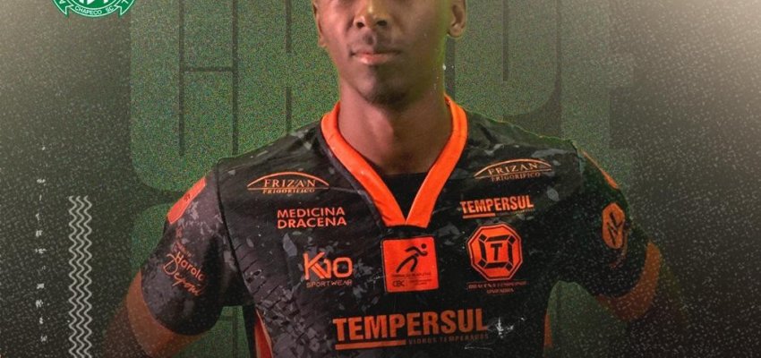 Ala com experi&ecirc;ncia de Liga Nacional refor&ccedil;a a Chape Futsal